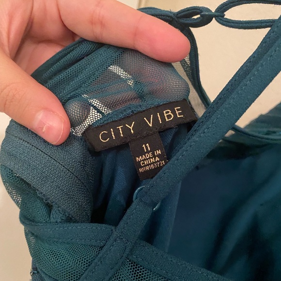 NWT City Vibes Green Fringe Dress - Picture 6 of 7